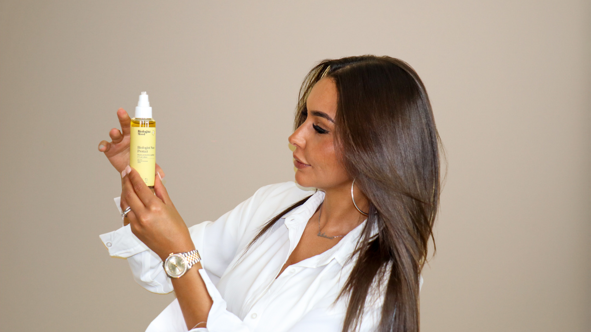 Résultat de cheveux éclatants avec la protection solaire Biologist Sun Protect