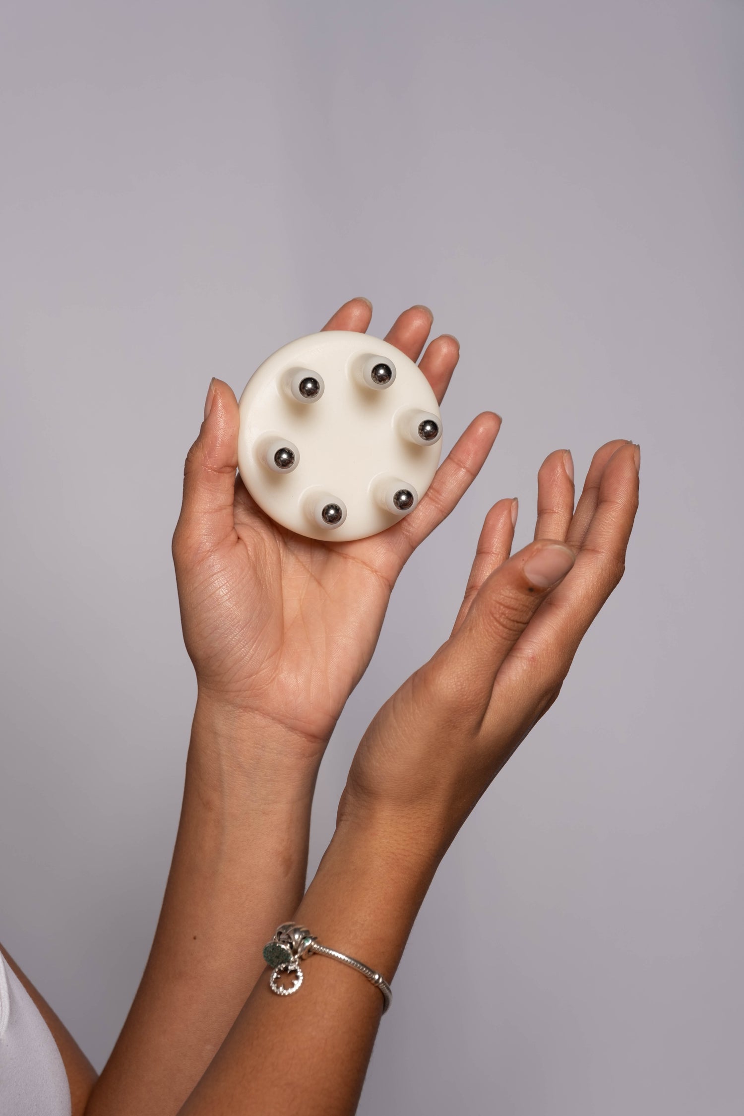 applicateur huile pousse cheveux