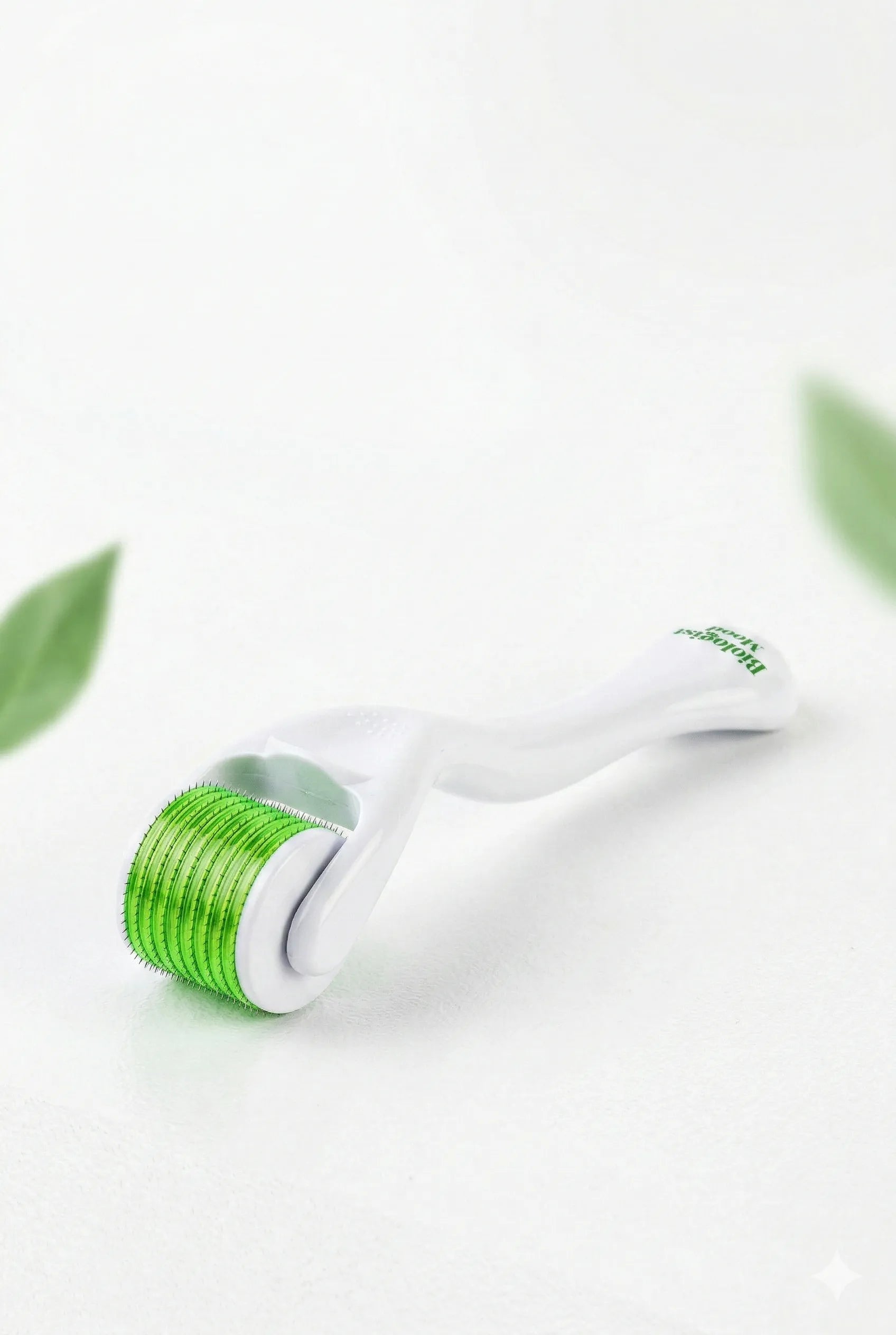 Dermaroller cheveux pour stimuler la pousse capillaire et renforcer le cuir chevelu