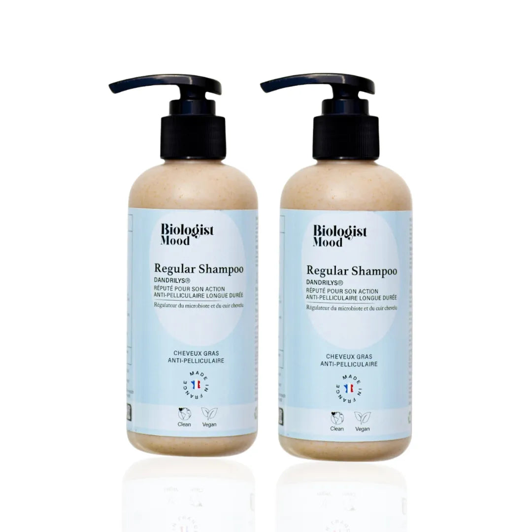 Boucle cheveux naturelle avec une chevelure bouclée hydratée et définie, mettant en valeur des boucles souples, brillantes et bien entretenues