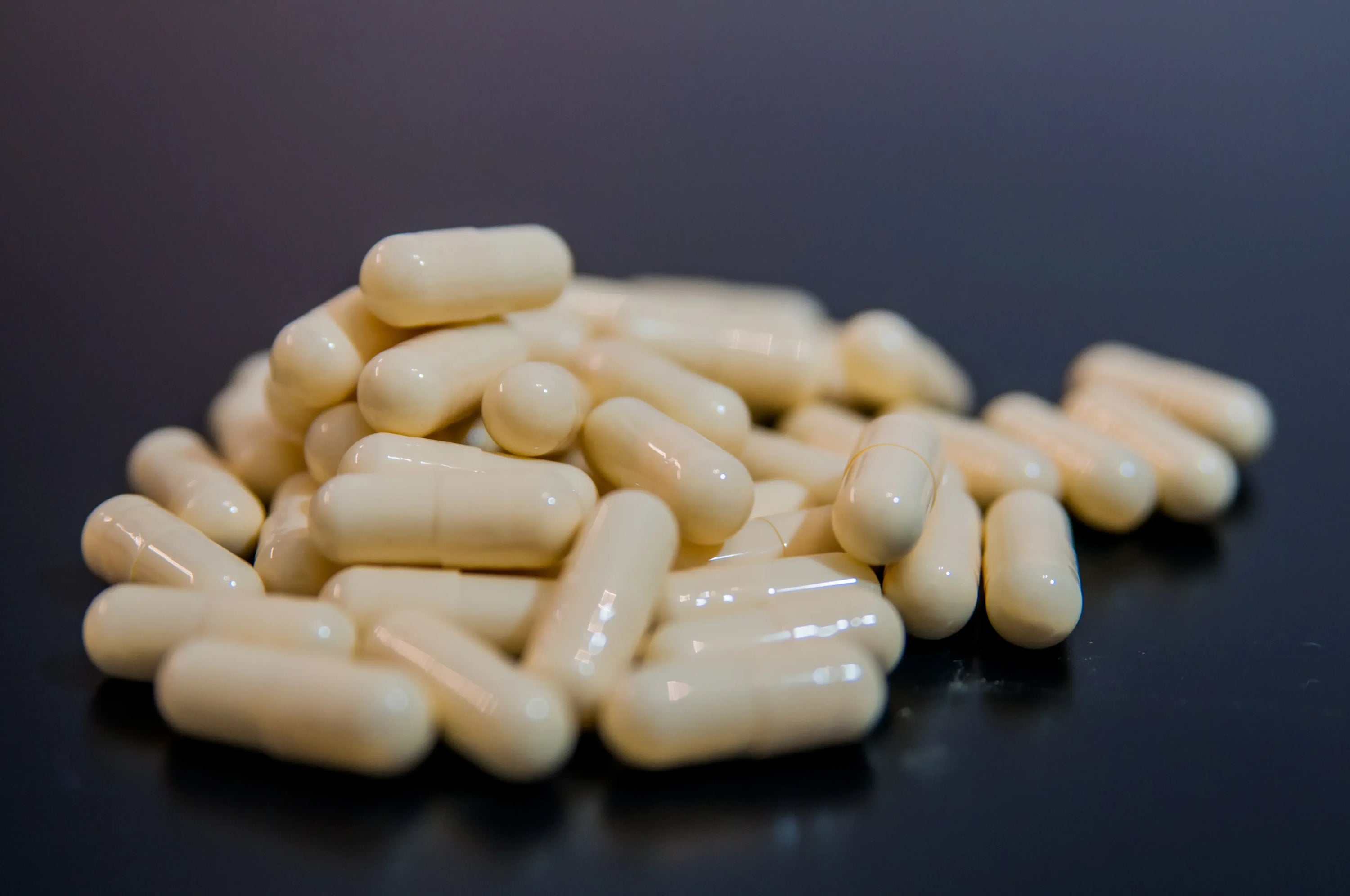Gélules complément alimentaire pour la pousse des cheveux et la stimulation de la croissance capillaire