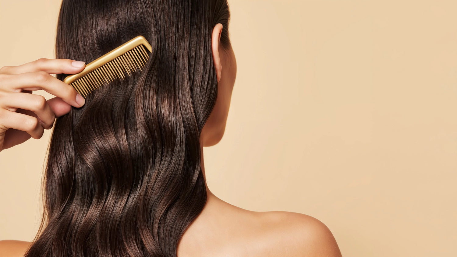 stimulation pousse cheveux croissance capillaire cuir chevelu sain