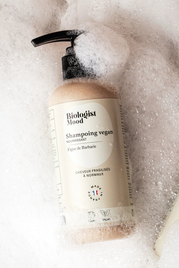 Flacon de shampoing sans sulfate Biologist Mood – soin doux pour cuir chevelu sensible et cheveux secs, sans agents irritants ni détergents agressifs.