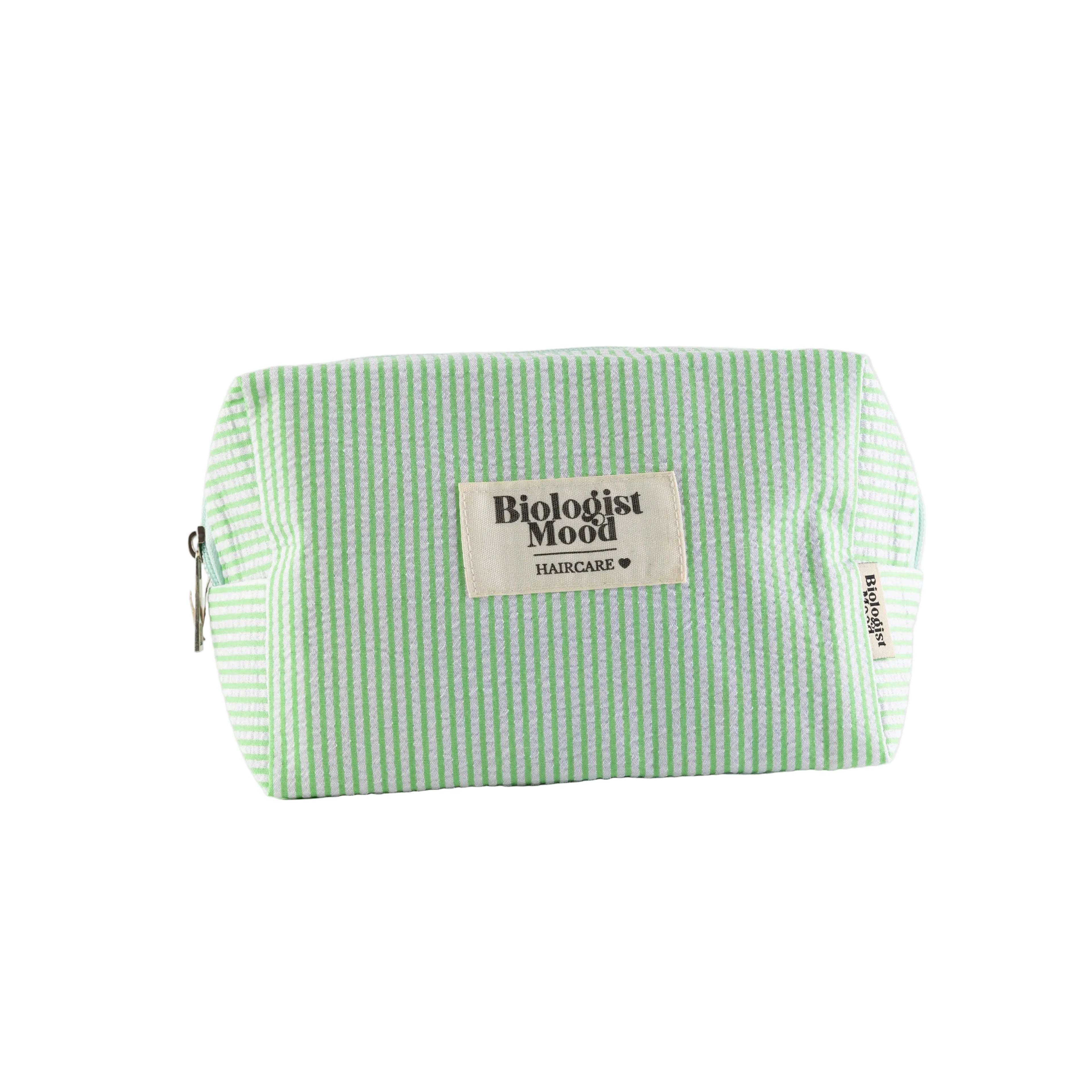 trousse verte rayée Biologist Mood été rangement accessoires beauté et soins cheveux